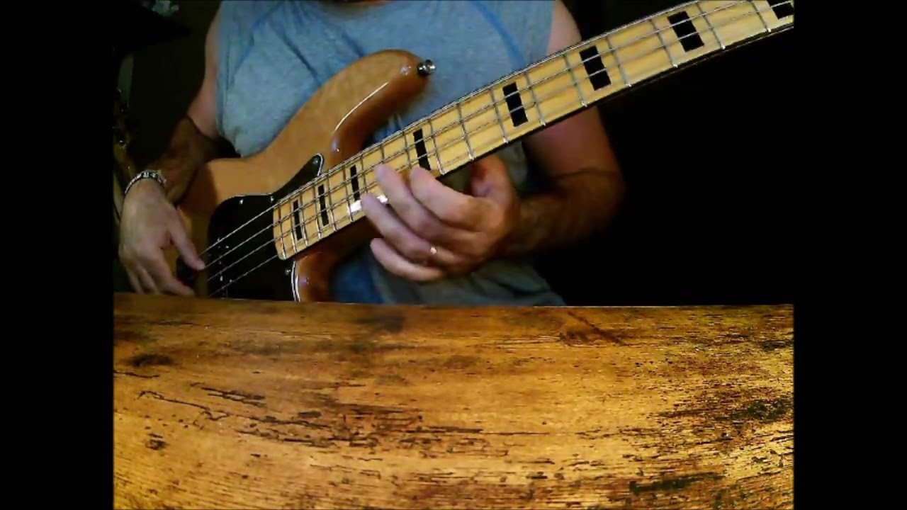 Run For Cover funky fusion bass solo (no slap)