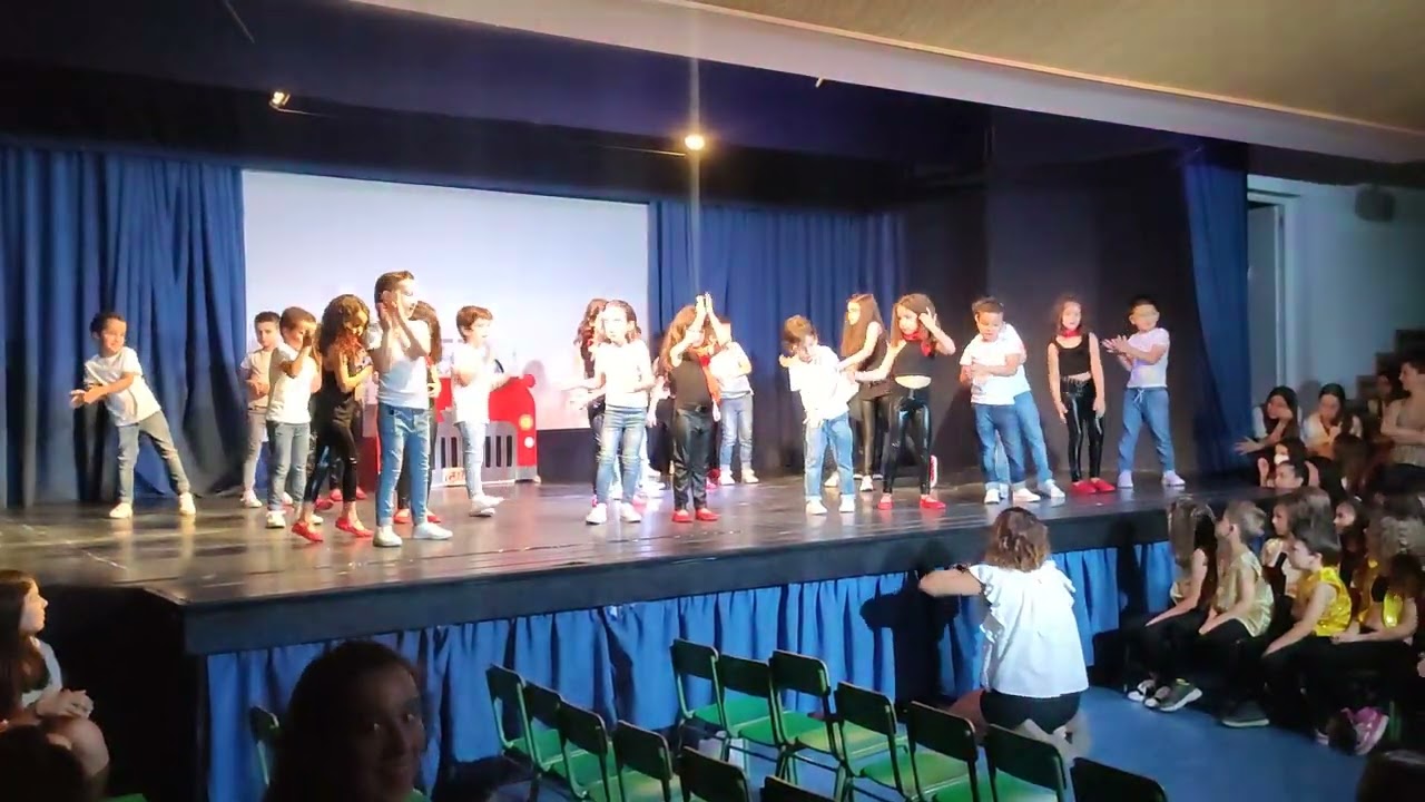 Festival fin de curso 2022 3 años A Remix Grease