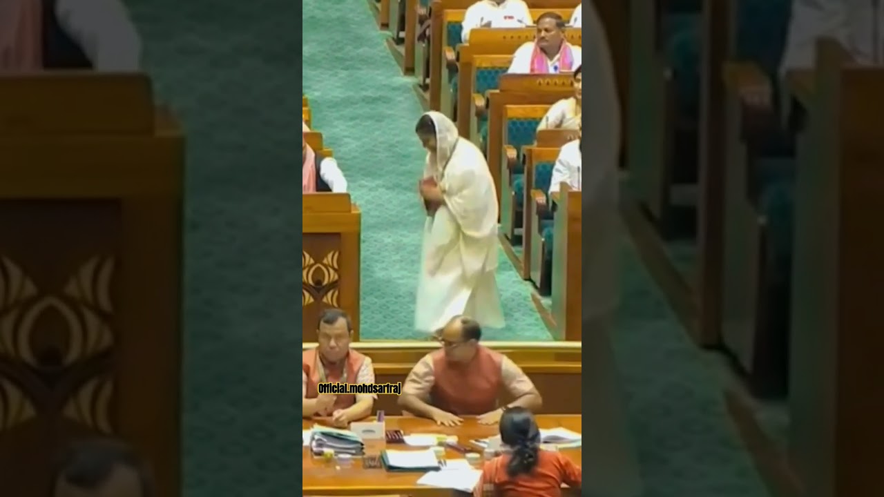 iqra hasan mp kairana up @official.mohdsarfraj fallowing my insta fb