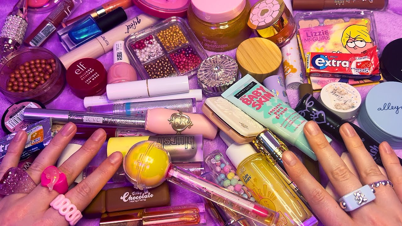 ASMR Makeup Rummage + Gum Chewing (Whispered)