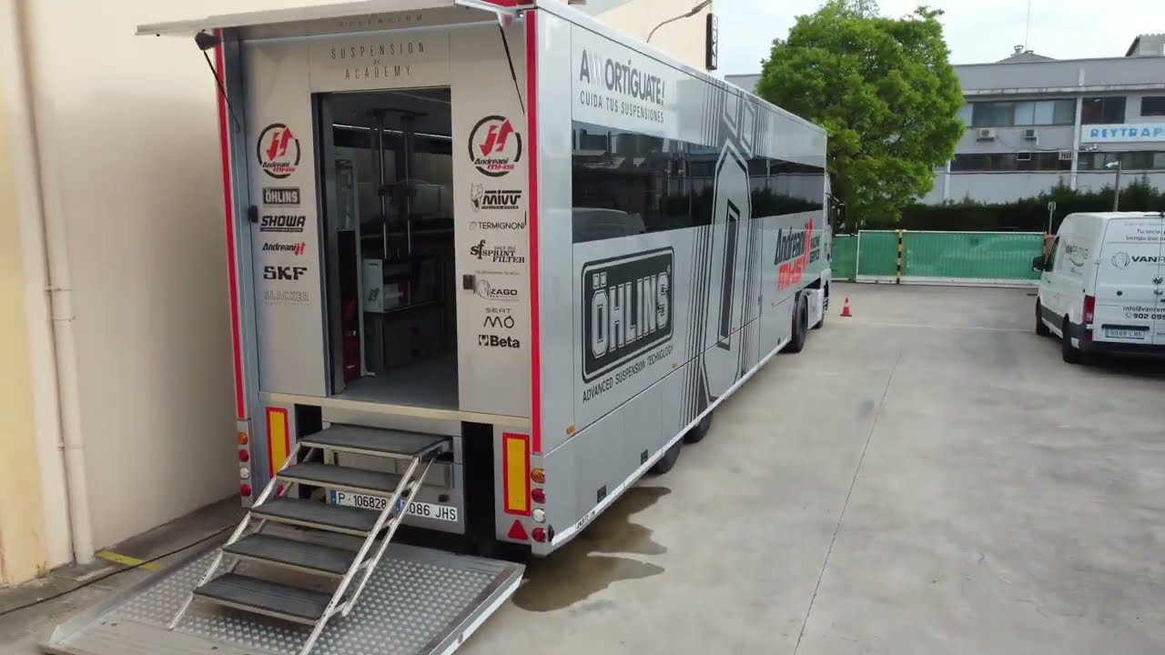 Damos un paseo r&aacute;pido por el taller m&oacute;vil de Andreani MHS que hemos transformado!
