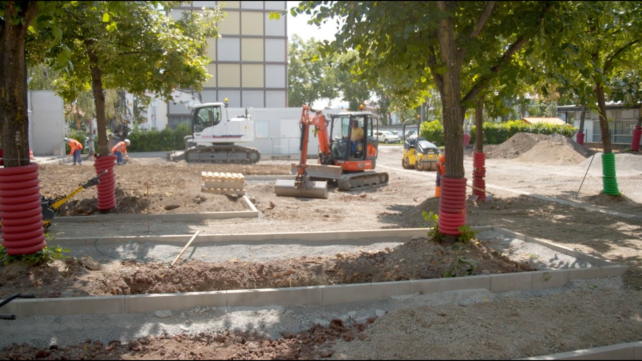 Végétalisation de la cour de l'école Charles-Perrault, à Clermont-Ferrand