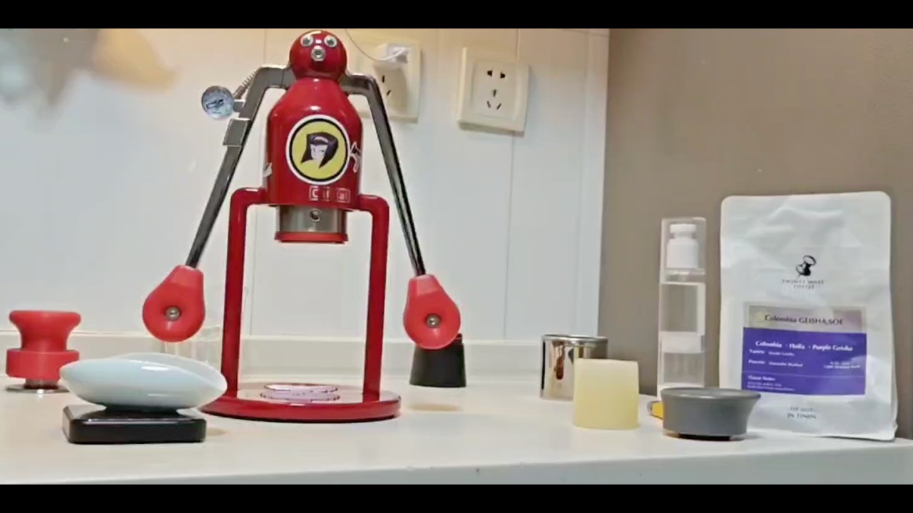 Espresso Workflow: Cafelat Robot Light Roast With Candle Preheat