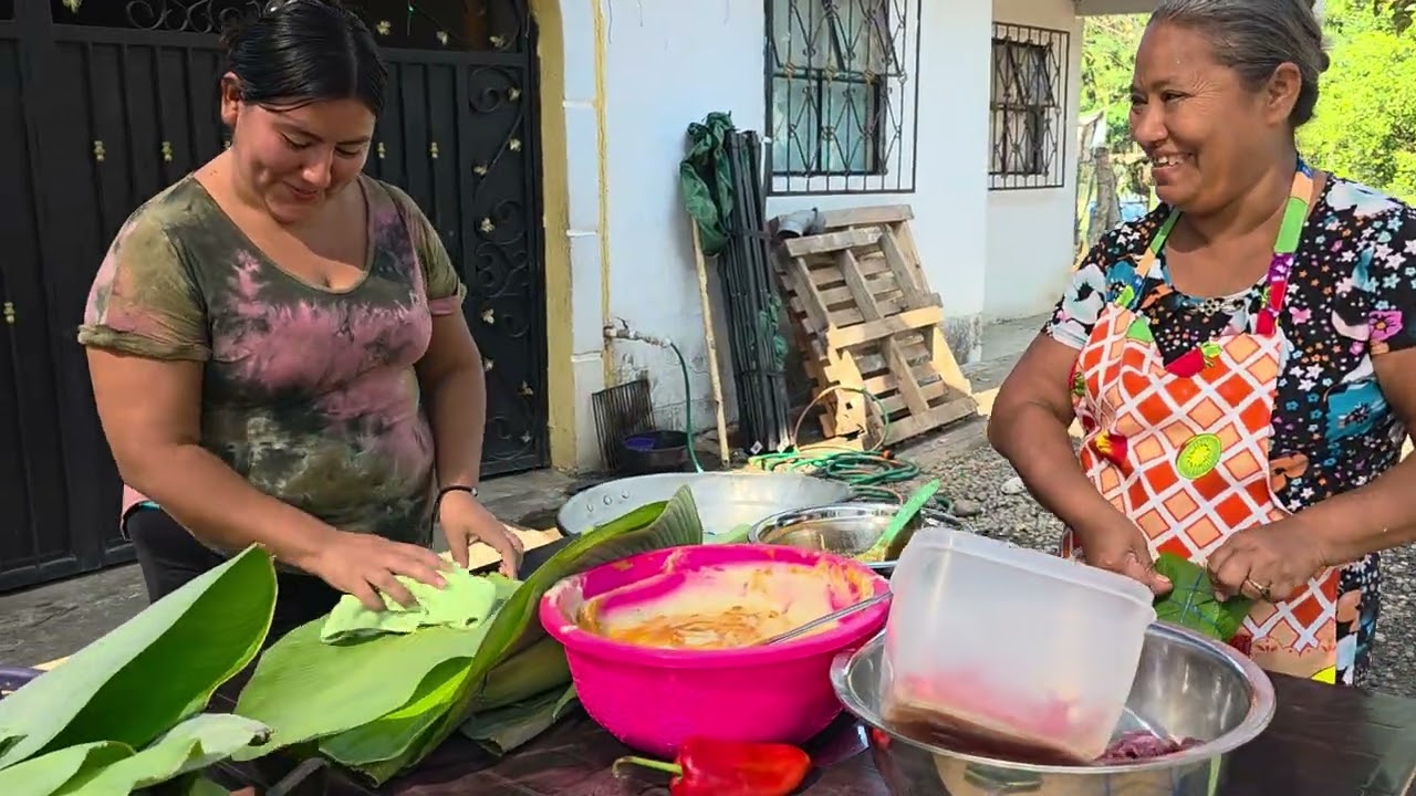 Dios mio! Los Suscriptores Le Pidieron Tamales a Mi mamá 😱🤯