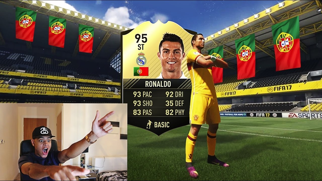 INFORM RONALDO IN A FREE FIFA 17 PACK OMFG!!! BEST FREE PACKS!!