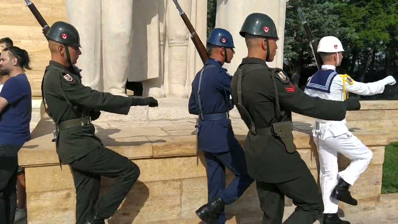 ANITKABİR ve ANITKABİR NÖBET DEĞİŞİMİ