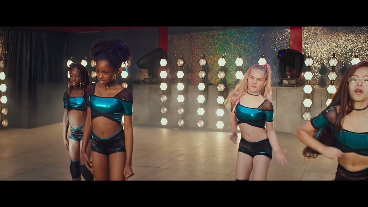 8k 60 Lindinhas, mignonnes dan&ccedil;a cena final