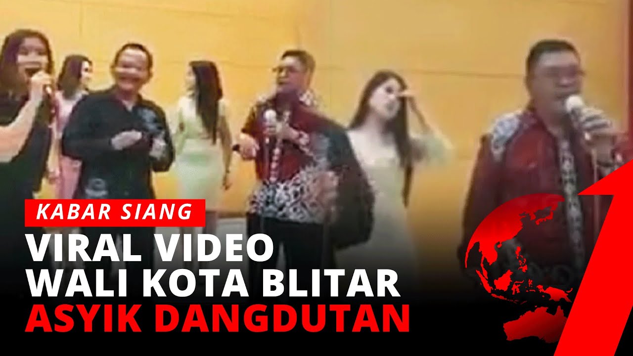 Viral Video Wali Kota Blitar dan Relawannya Asik Dangdutan | tvOne