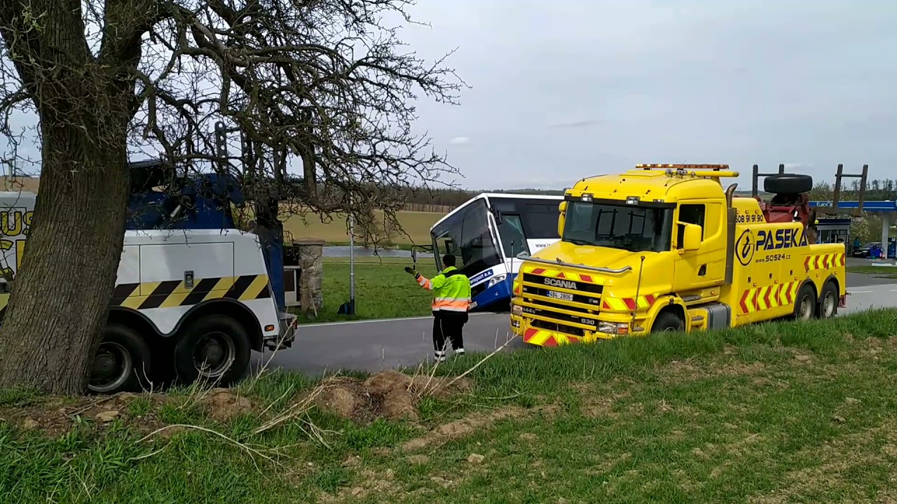 Vyproštění - autobus Icom
