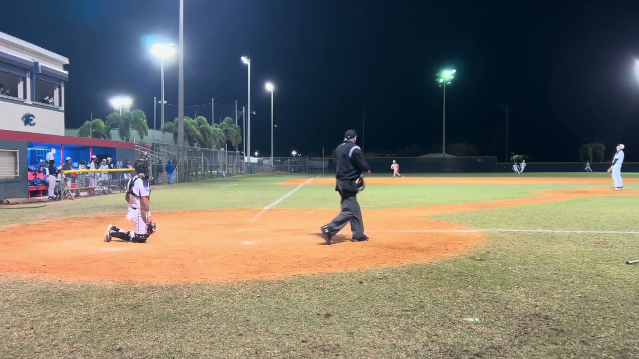 Hitting from both sides #switchhitter #baseball #explore #fyp 
