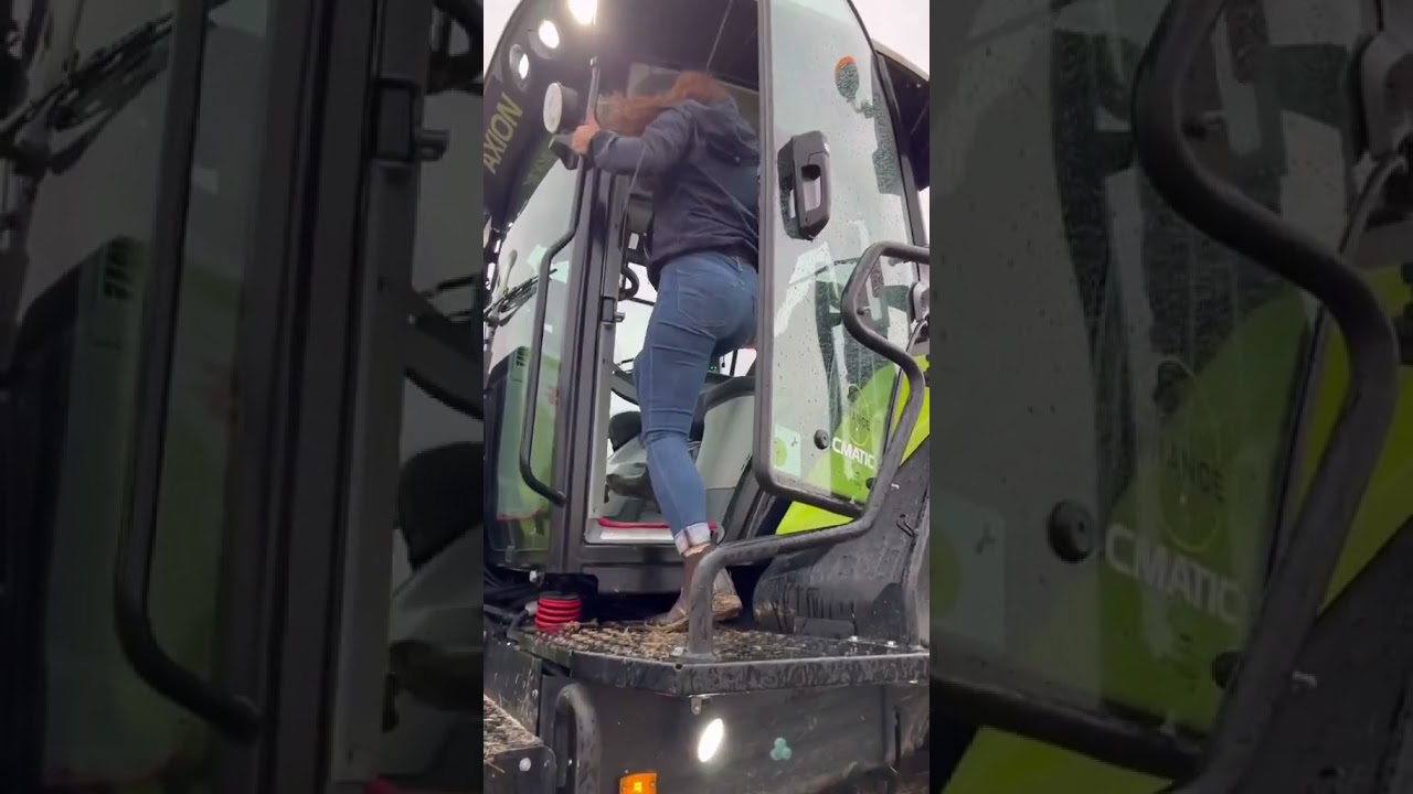 AGRICULTRICE - CONDUIRE UN TRACTEUR CLAAS AXION 