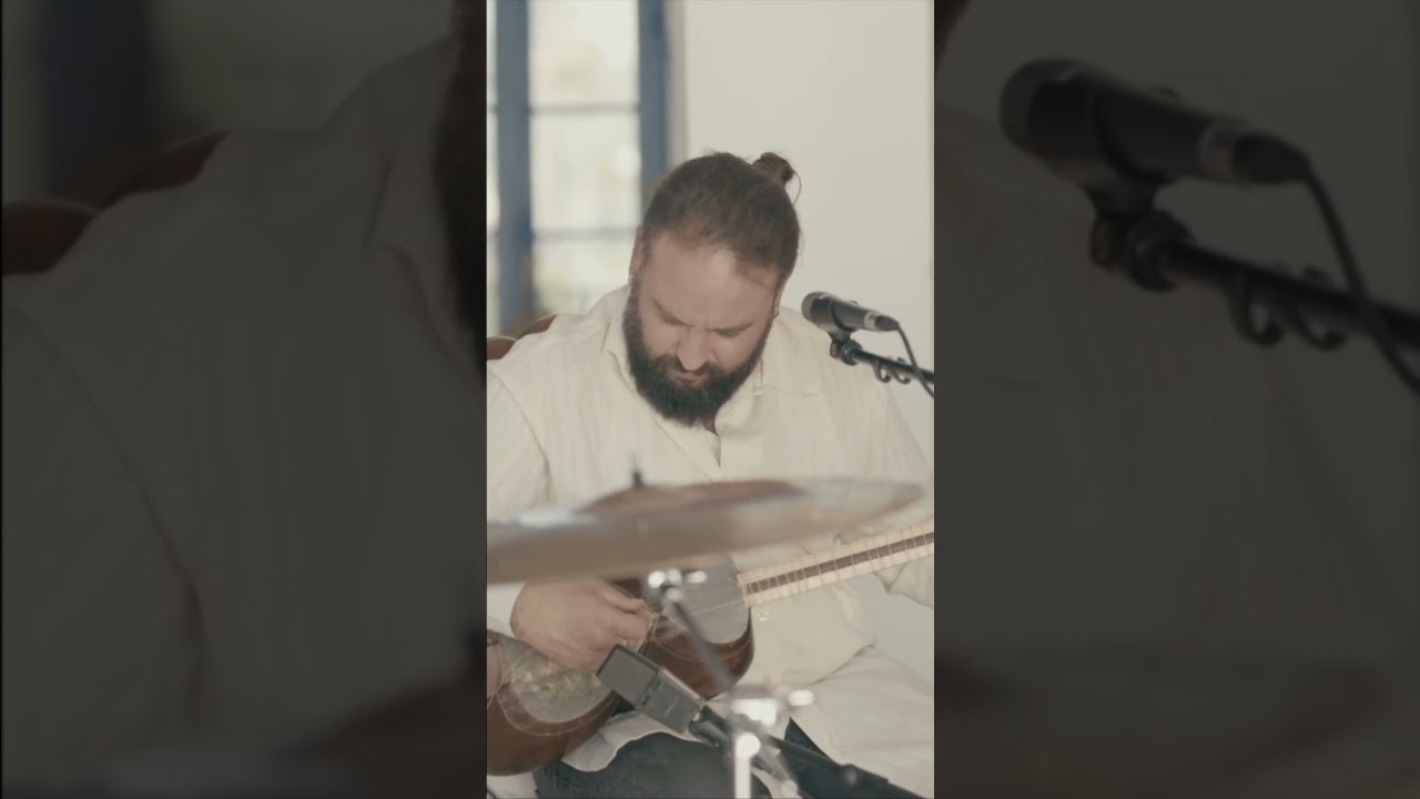 enchanting tar  - central Asia sound in Yamma's music - The Persian tar played by Aviv Bahar