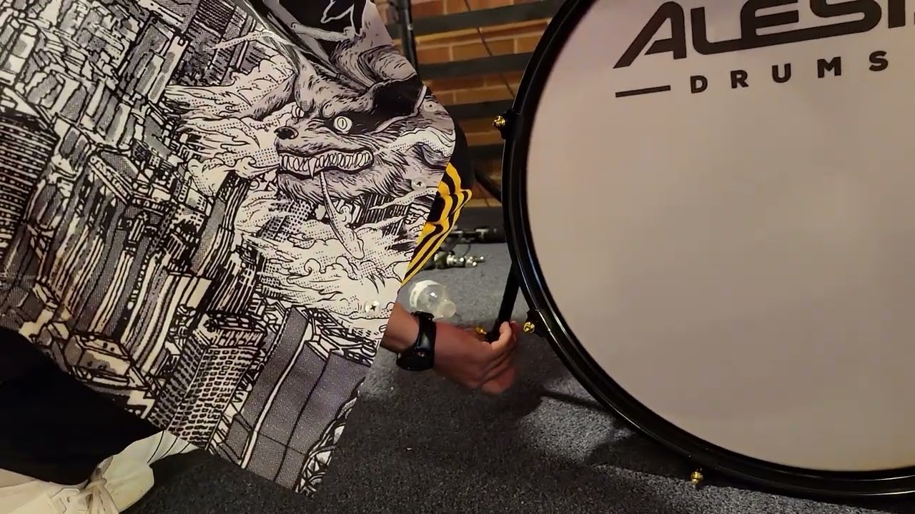 Alesis Strike Pro Special Edition Electronic Drums (Unboxing, assembly, & testing)