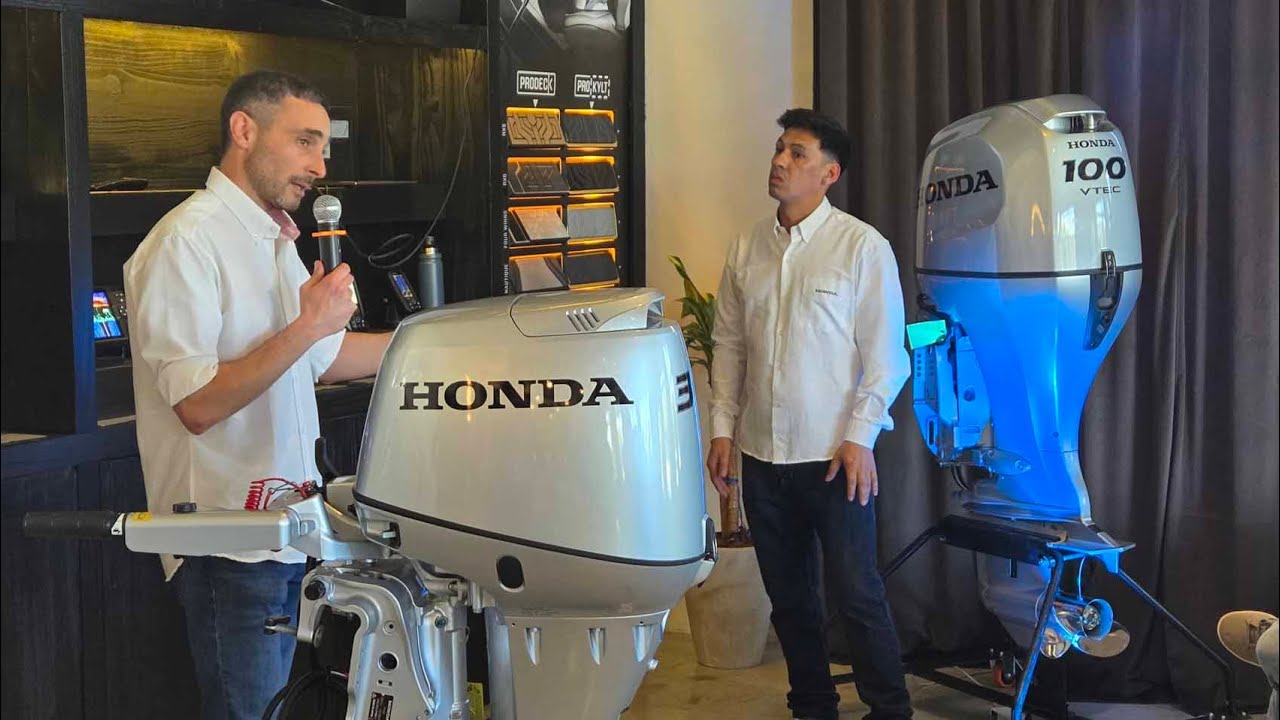 PRESENTACIÓN DE NUEVOS HONDA BF30 Y BF100