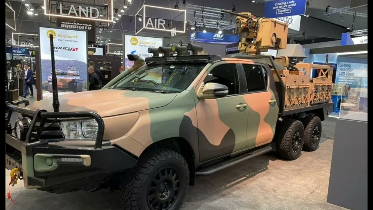 Toyota Hilux Transforms Into A 6×6 Military 🚒😈🔥🥵