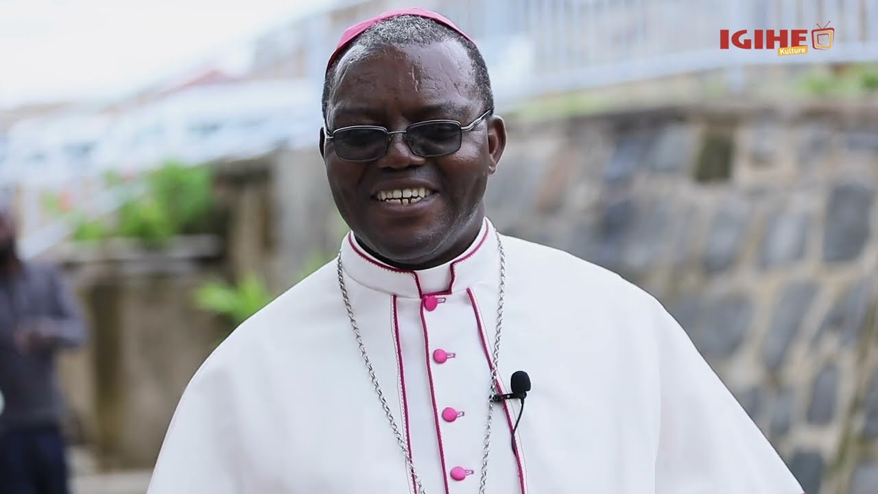 Musenyeri Célestin Hakizimana twaganiriye||Yasobanuye ibyabereye mu mabonekerwa y'i Kibeho