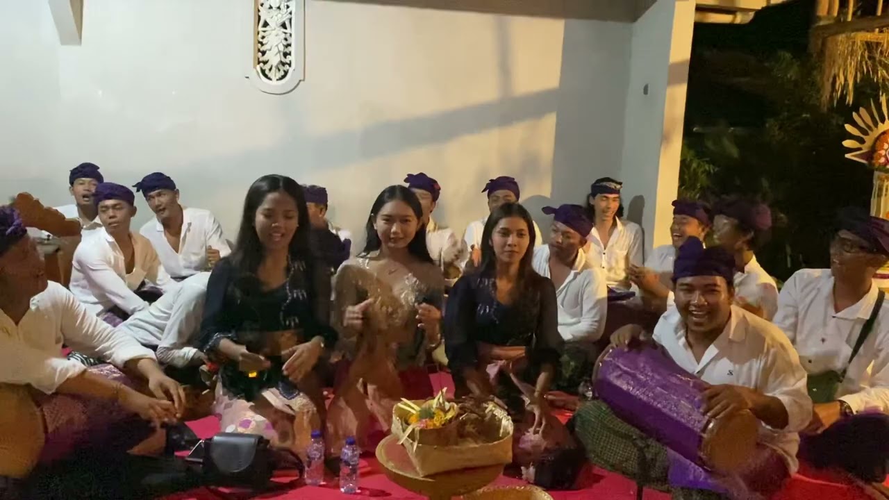 Gong Suling Wedding | Gunggek Ayu , Kok Gituu?? S t y l e S u n a r i