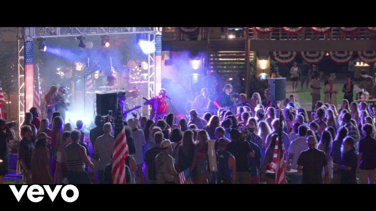 The Runarounds - Shoelaces (Fourth of July Party Performance)