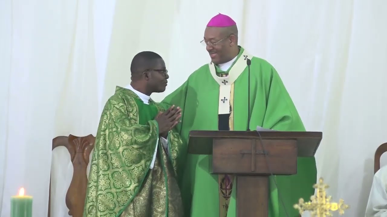 Installation du Rév. Père Alain Michel Nouveau curé de la paroisse de  Sainte Anne .
