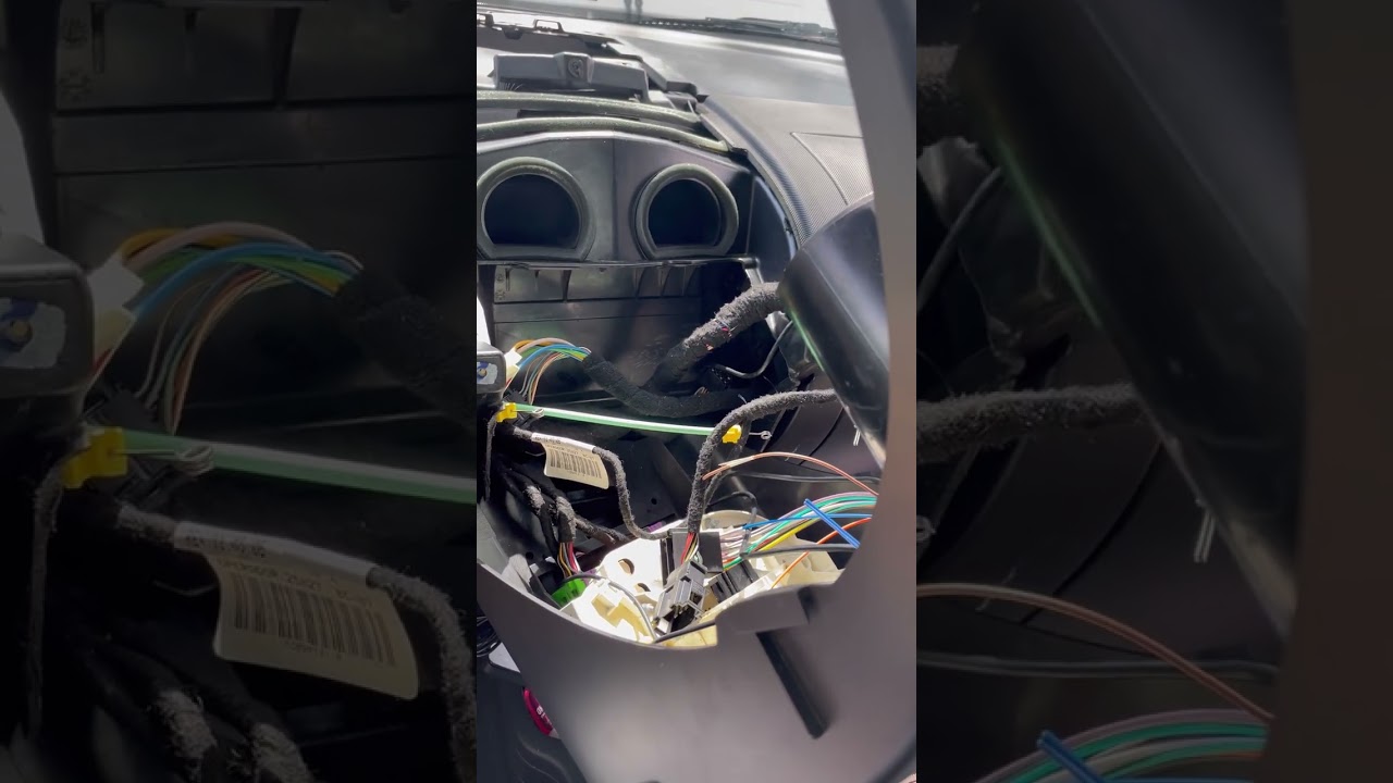 Volkswagen Beetle Touchscreen Radio Installation