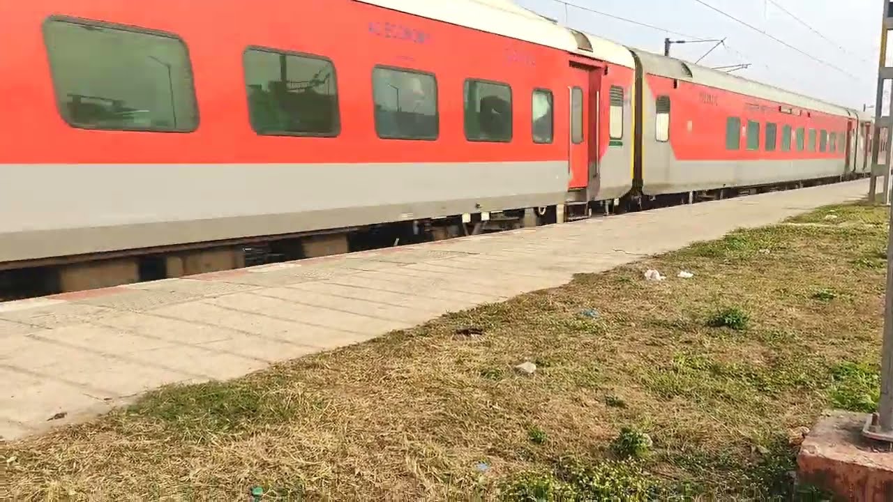 Multiple Train High Speed Crossing Video Part 4 RAIL WORLD