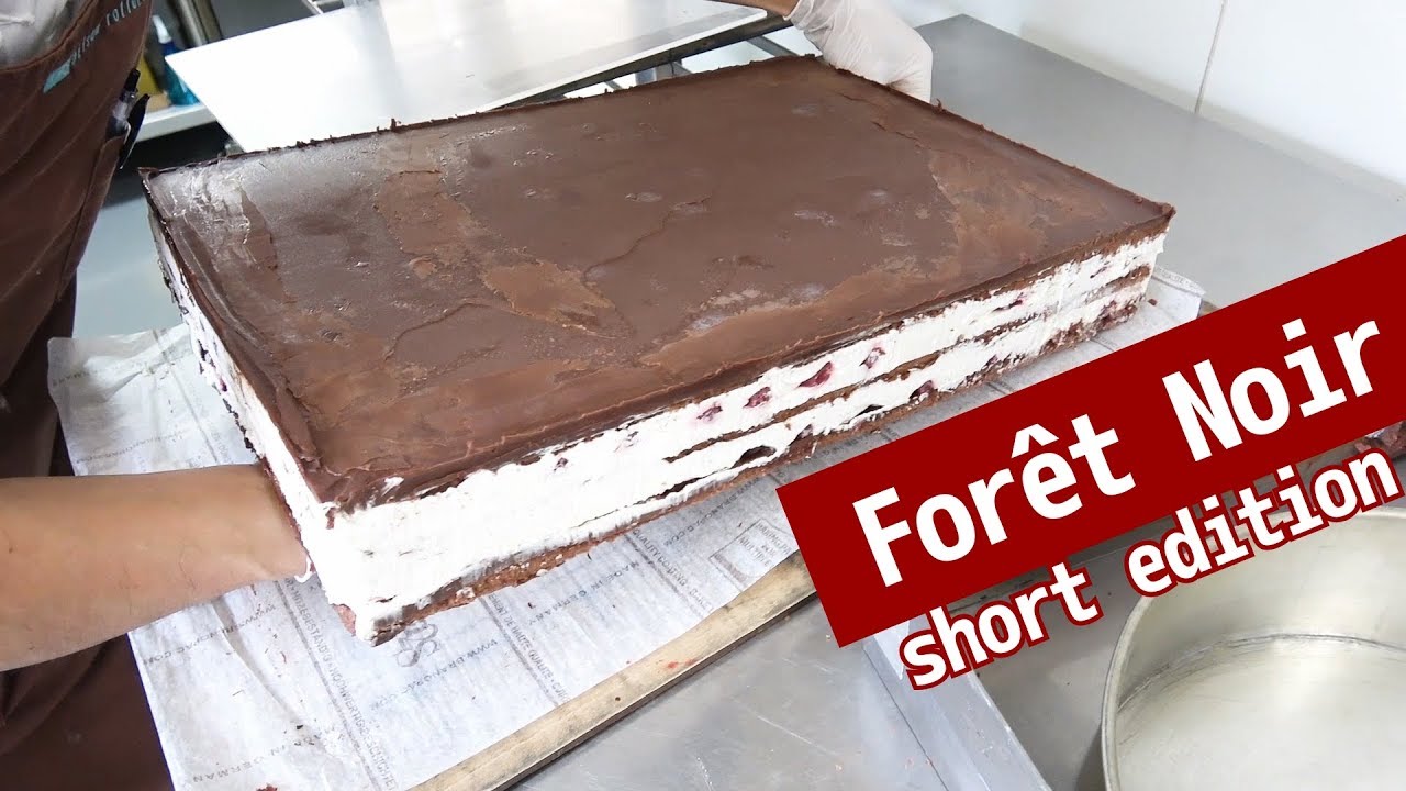 Короткое издание＊Рабочая сцена кондитерской, где делают огромные шоколадные торты ручной работы.