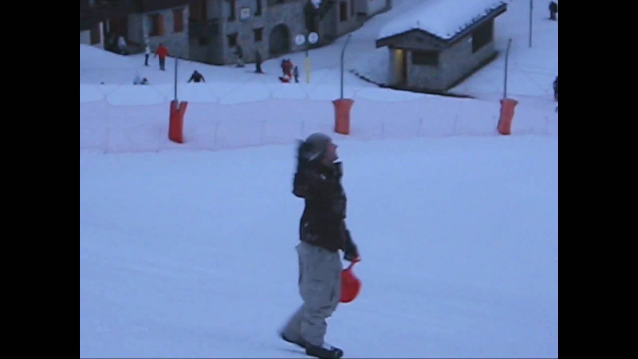 Hollen voor een Borrel in Valmorrel.mov