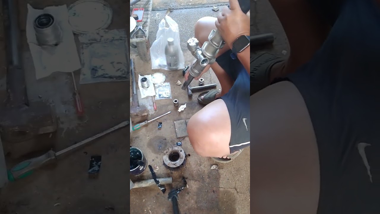Servicing Rackend power steering of Kia Bongo 2