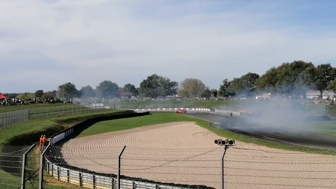 Championnat de France du DRIFT les essais du samedi avant la final du demain Dimanche...
