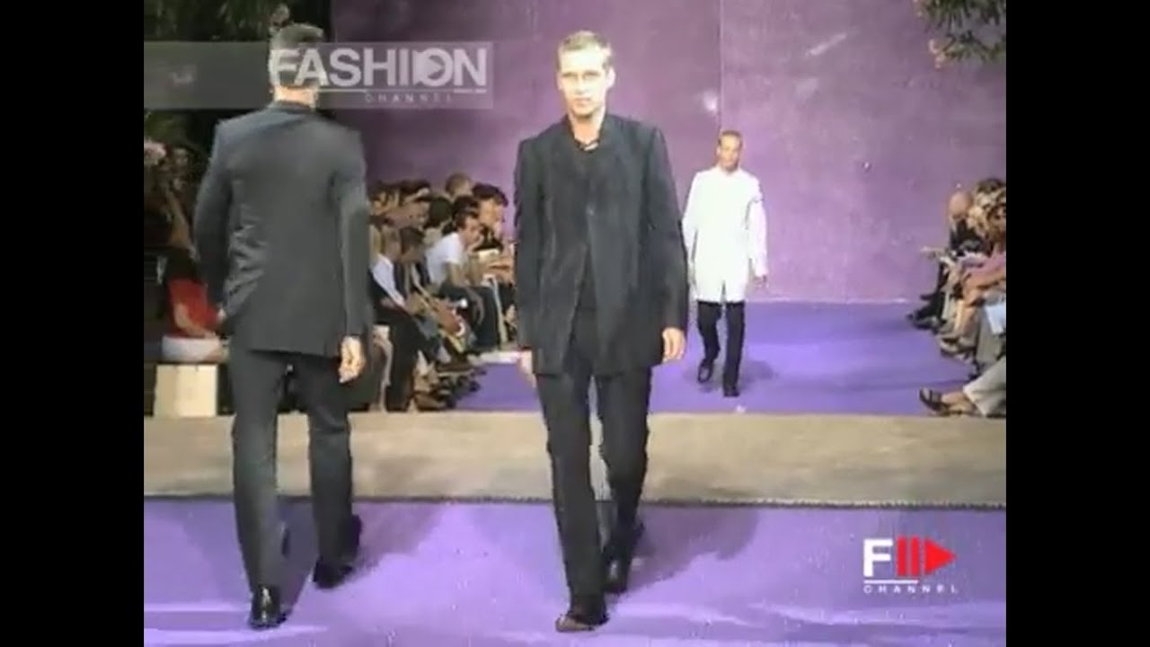 Versace menswear spring-summer 1999 part 1