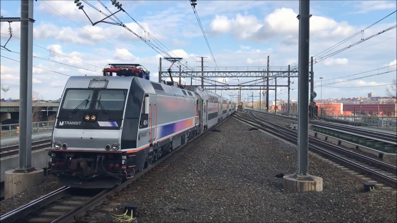 Amtrak and NJT Pre-Thanksgiving Trains at Secaucus
