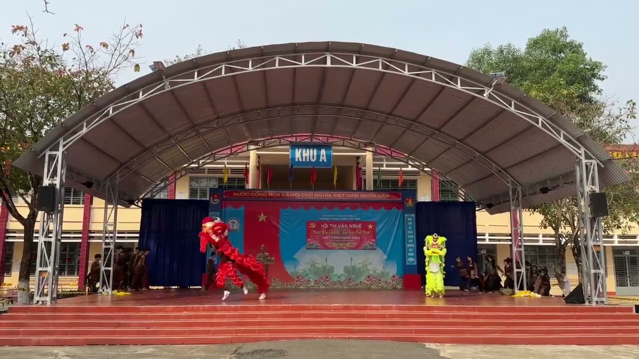 Văn nghệ MĐMX 12a5 - phần 2 ( mashup Nỗi đau giữa hòa bình - Viết Tiếp câu chuyện hòa bình - ….) 