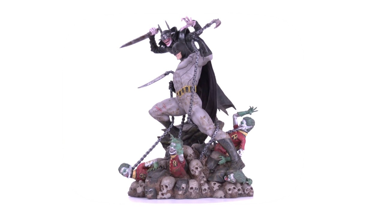 BATTLE STATUE: THE BATMAN WHO LAUGHS VS BATMAN