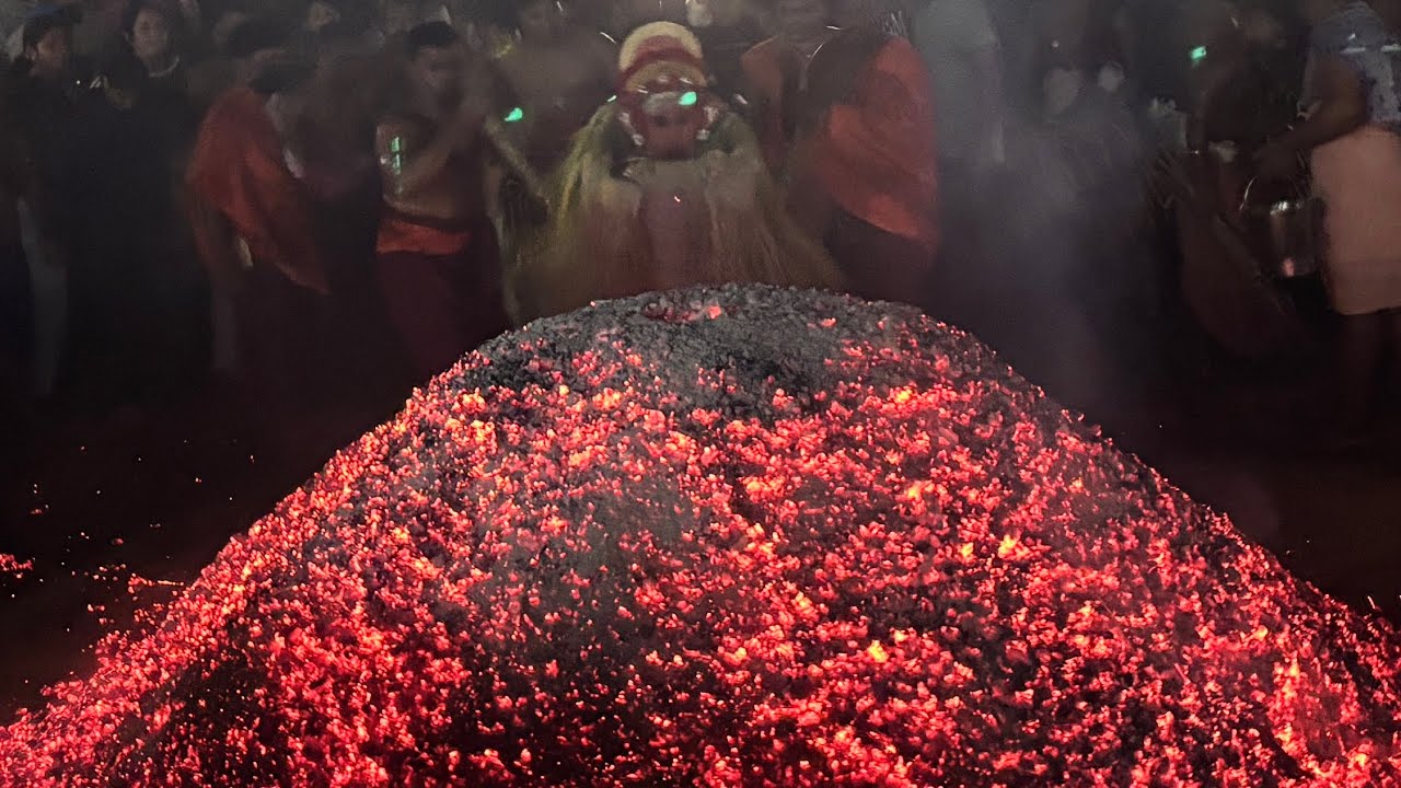 Thee Chamundi തീച്ചാമുണ്ഡി തെയ്യം വിഷ്ണുമൂർത്തി  | Karuvalli Sree Kurumba Bhagavathi Kavu 