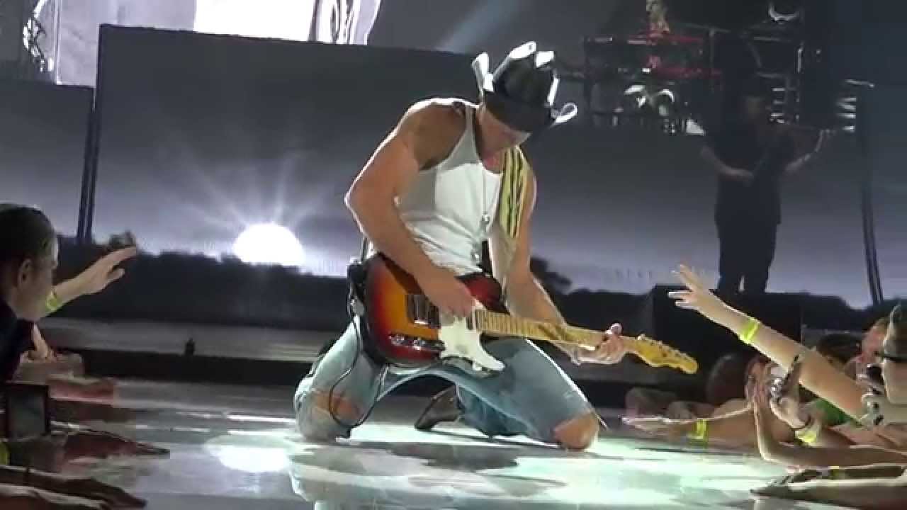 Tim McGraw Phoenix 5 16 14 Cowboy in Me