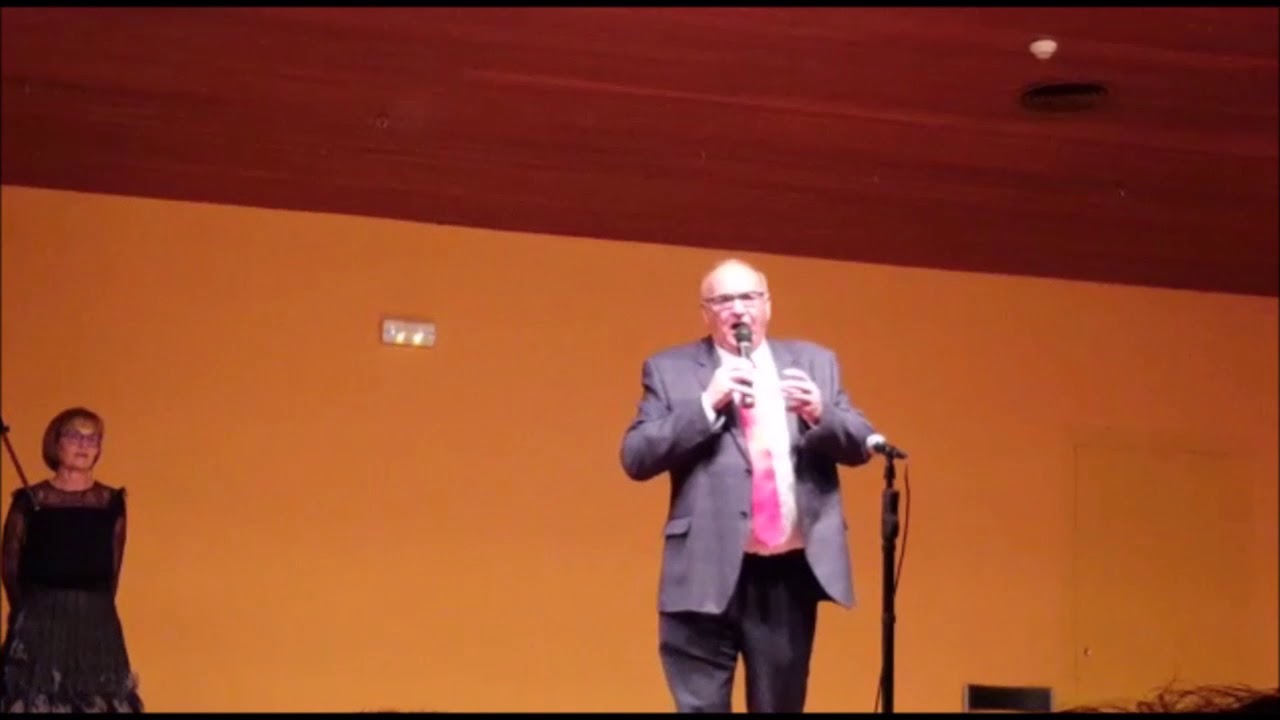 2.Jesus interpreta la Jota Pasodoble: Que bonita es Calahorra