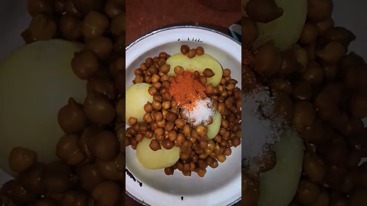 Chana aalu masala for panipuri 😍 #shorts #youtubeshorts #shortvideo #recipe #snack #chat #panipuri