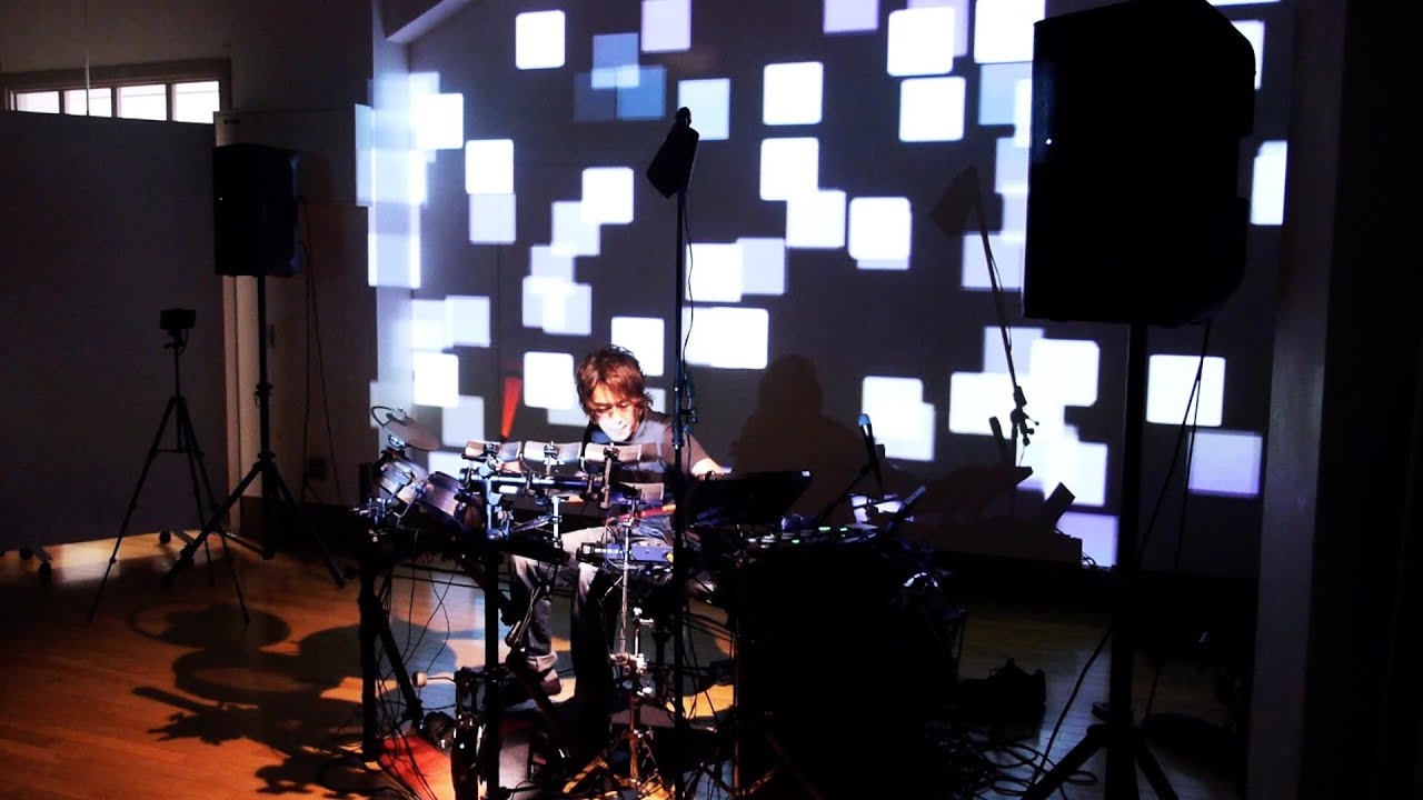 Takashi Mori / drum live looping performance 