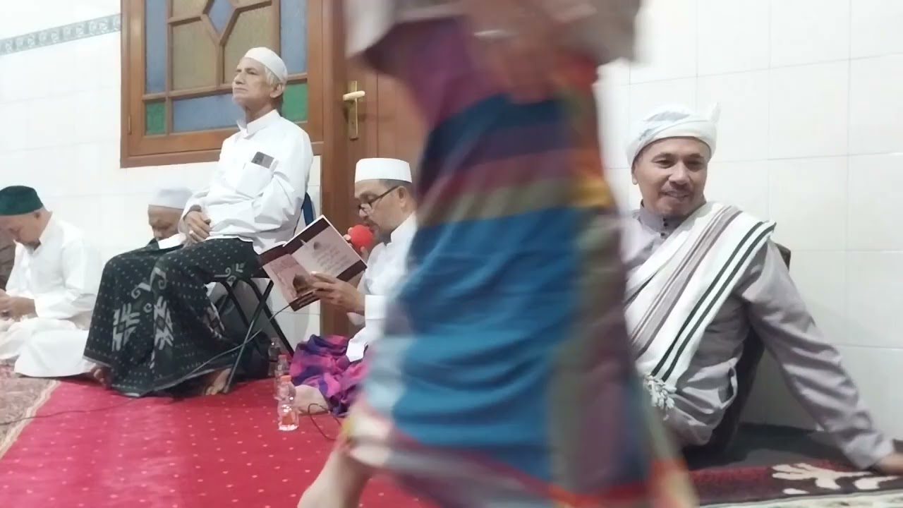 Ustadz KH Muhammad : Tawaqufan Majelis Ilmu Musholla Guru Salmah (12 Jan 2026)
