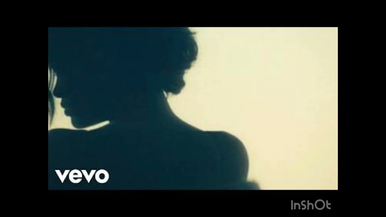 @rihanna  _Diamonds remix by @boissacre2712