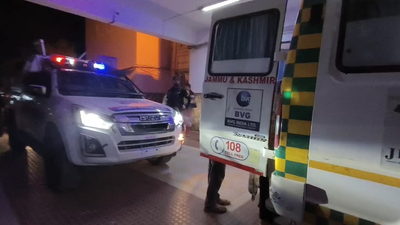 Non-local labourer killed, another injured in terror attack in Kulgam