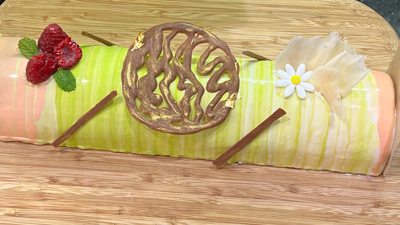 Bûche entremet à la vanille et pistache un vrai délice