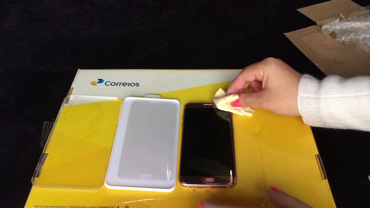 Aplicando a película de vidro curva no meu Galaxy S7 Edge Rosê