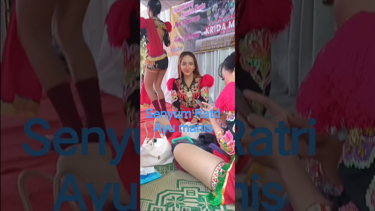 Senyum Ratri Ayu manis 
