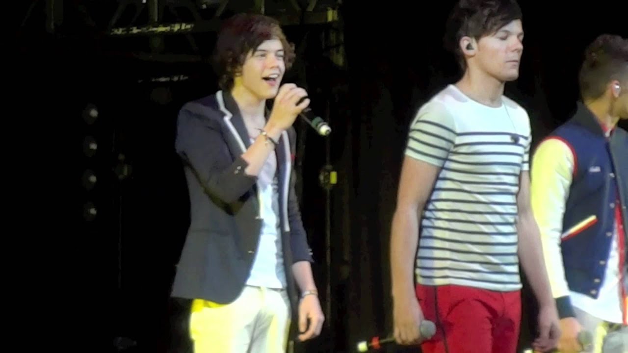 One Direction- Moments. LIVE IN TORONTO