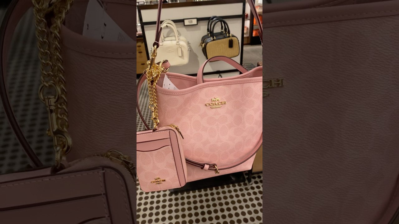 pink queen👛🎀#pinkbag #coachbags #coachha drag #cutebags #unboxing #designerhandbags#bags