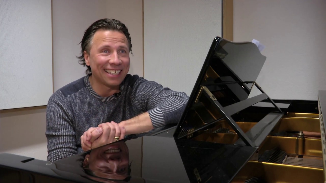 Kristjan J&auml;rvi im Interview & Konzert: 