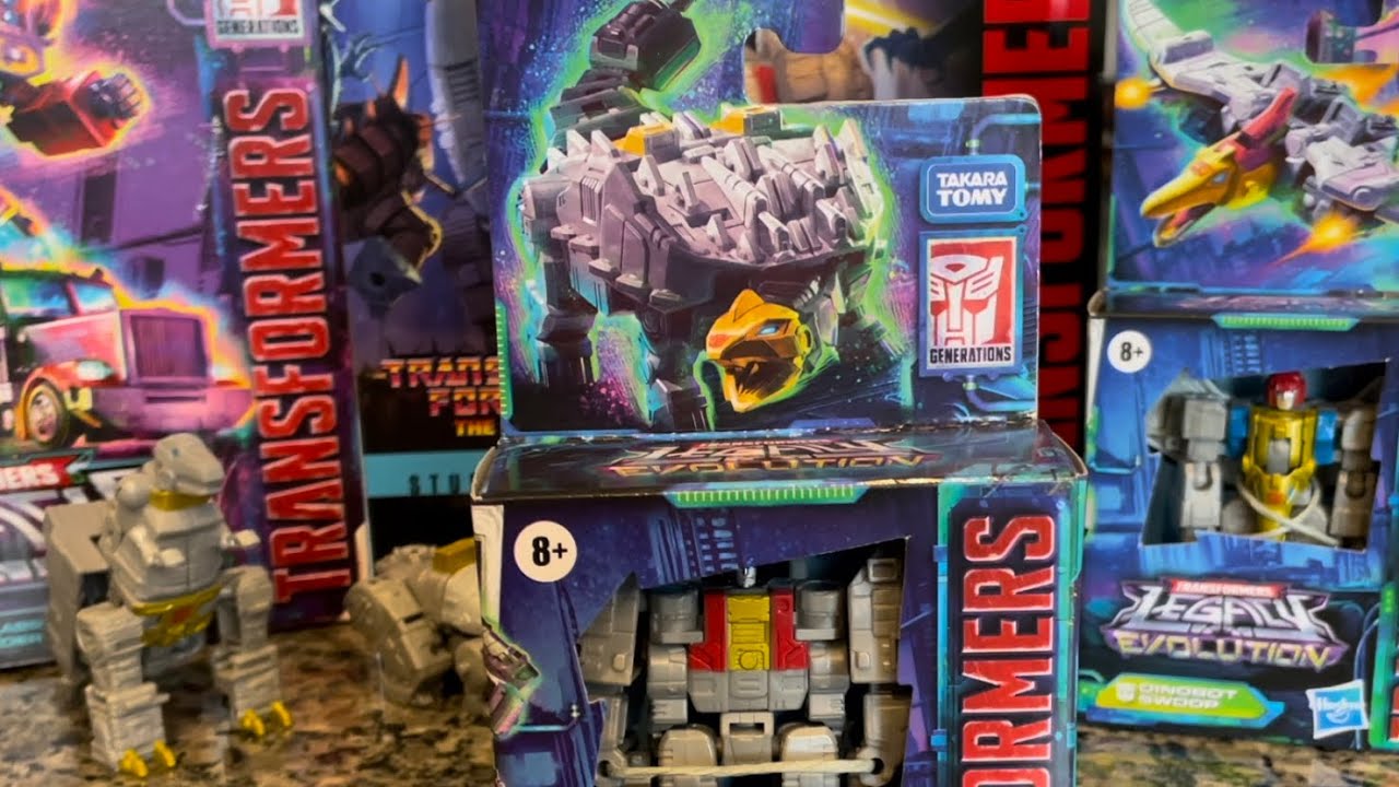 Dinobot Scarr Transformers unboxing and transforming