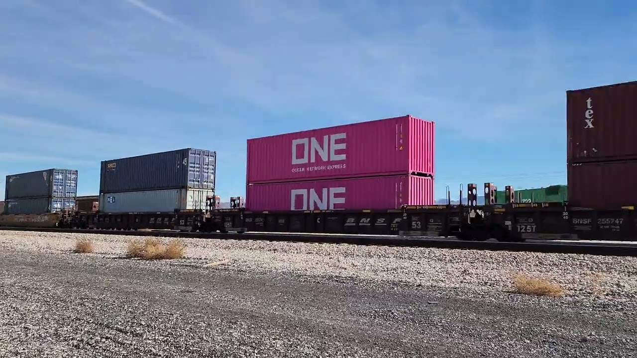 Union Pacific 6996 East