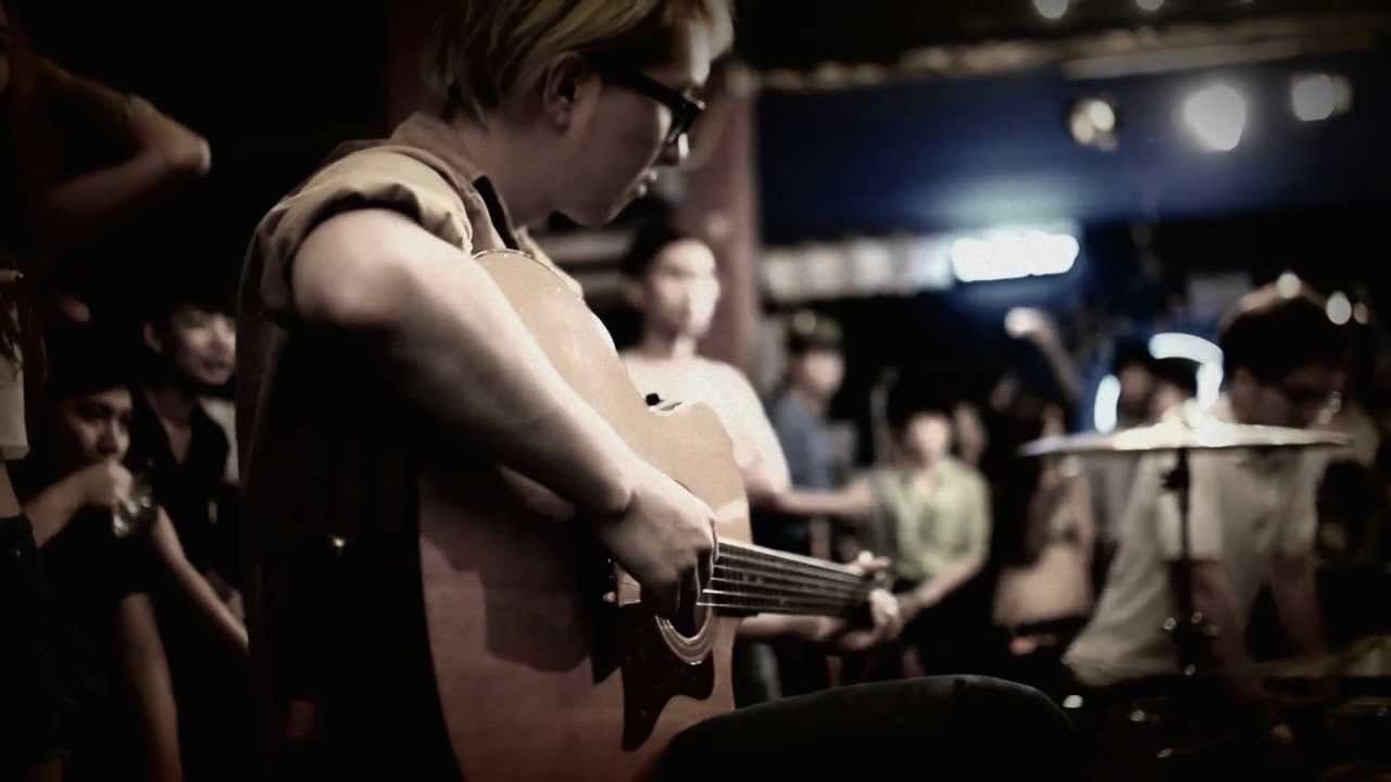 Lomosonic - ความรู้สึกของวันนี้ @ PLAY YARD by Studio Bar